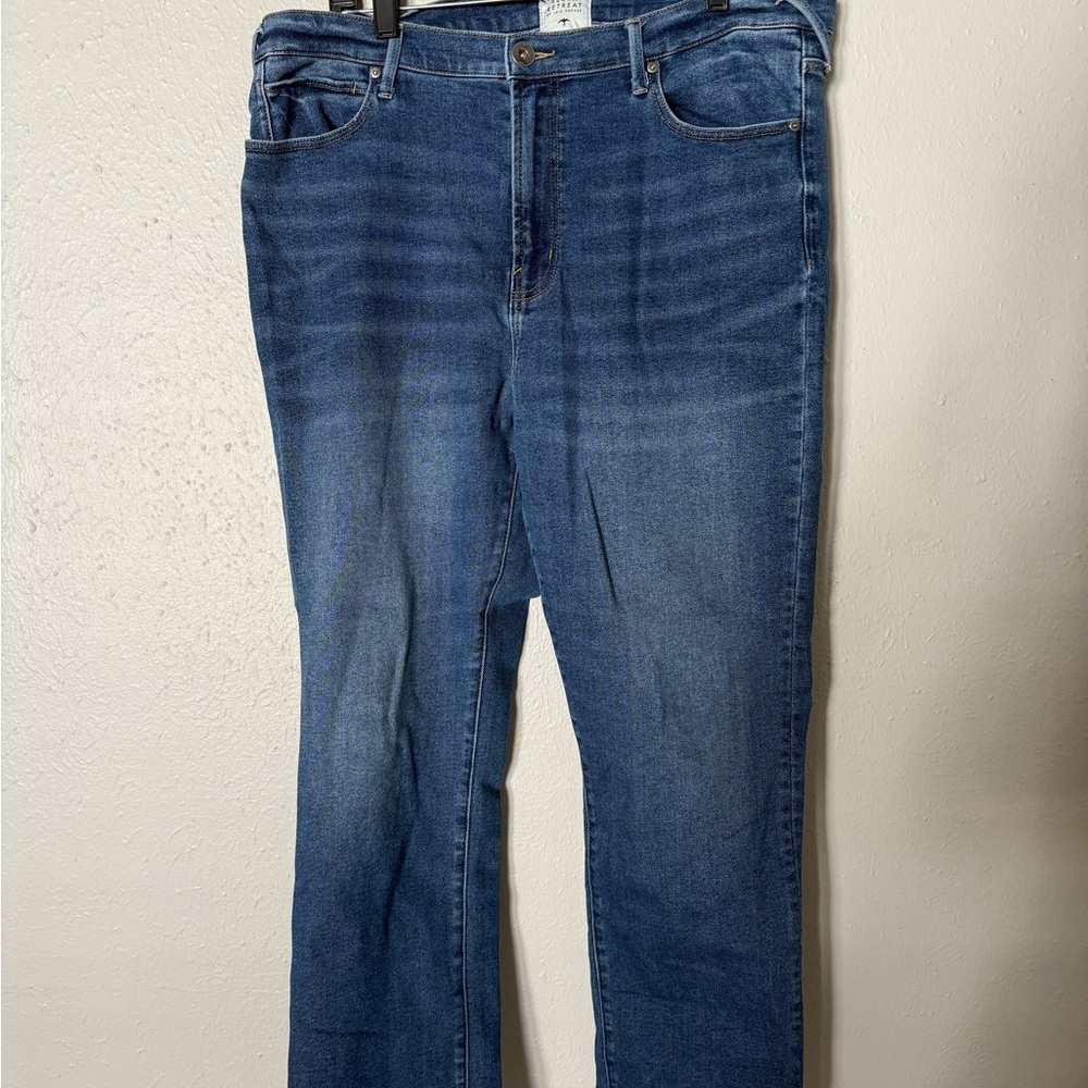 Stylish Indigo Straight Leg Jeans